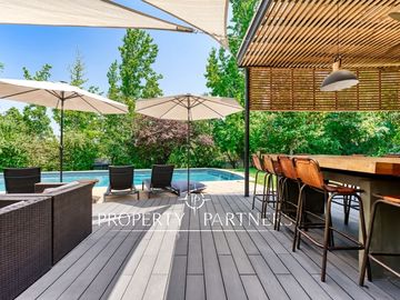 Espectacular Casa en El Huinganal con amplio jardín y cancha de Padle