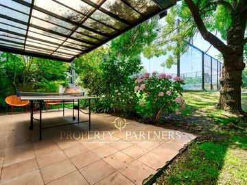 Espectacular Casa en El Huinganal con amplio jardín y cancha de Padle