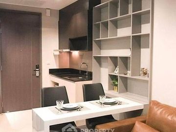 1-BR Condo at The Edge Sukhumvit 23 near MRT Sukhumvit