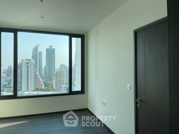 1-BR Condo at The Edge Sukhumvit 23 near MRT Sukhumvit