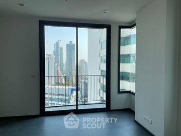 1-BR Condo at The Edge Sukhumvit 23 near MRT Sukhumvit