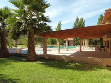 Increible parcela en exclusivo sector de Pirque