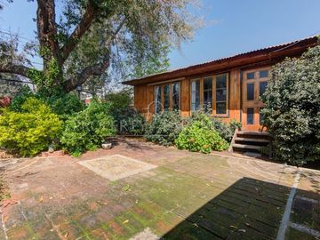 Casa con Gran Terreno y Entorno Natural – La Florida