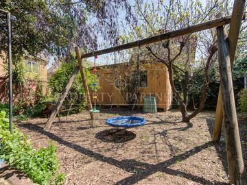 Casa con Gran Terreno y Entorno Natural – La Florida