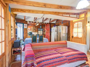 Casa con Gran Terreno y Entorno Natural – La Florida
