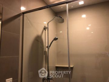 1-BR Condo at The Edge Sukhumvit 23 near MRT Sukhumvit