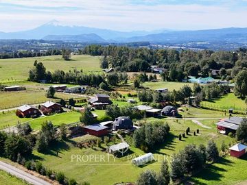 Casa y Domos turísticos a 5 minutos de Panguipulli.