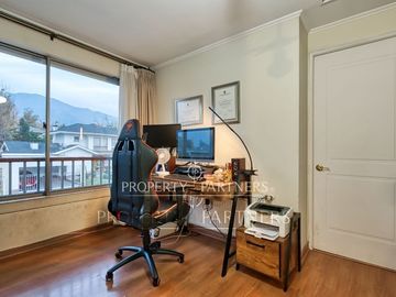 Venta de casa en Peñalolén, Condominio Parque Cousiño Macul, Peñalolén