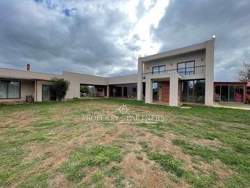 Se vende casa en Parcela a minutos de Temuco camino Botrolhue.