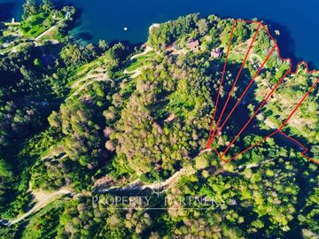 Exclusivos sitios orilla de lago Calafquen