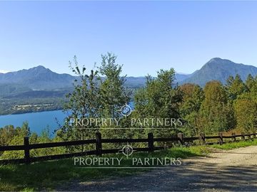 Exclusivos sitios orilla de lago Calafquen