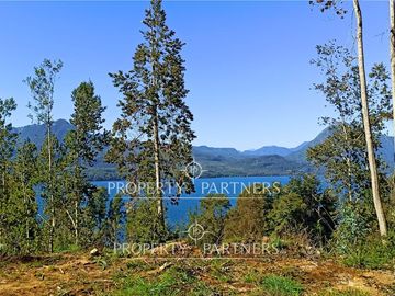 Exclusivos sitios orilla de lago Calafquen