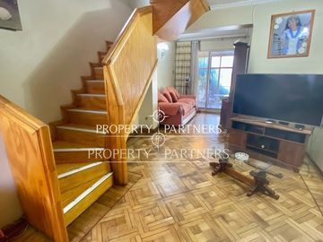 Estupenda casa con gran terreno