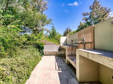 Espectacular Duplex  con jardín.