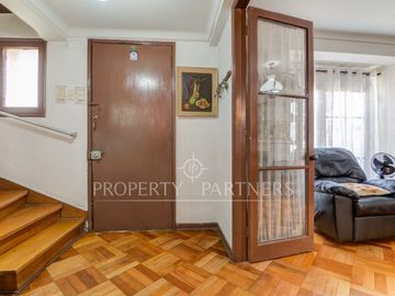 Venta de tres casas juntas frente al Estadio Español
