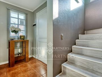 Linda y moderna casa en venta, excelente estado y ubicación privilegiada, en el corazón de Peñalolén