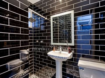 Linda y moderna casa en venta, excelente estado y ubicación privilegiada, en el corazón de Peñalolén