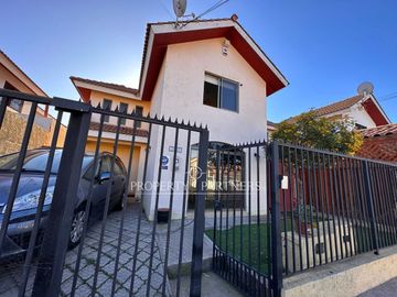 Casa de dos pisos en sector el Milagro