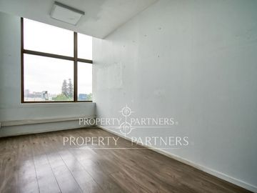 Gran Oficina en Santa Maria | 2 Pisos completos 2738 m2 | Oportunidad 0,26 UF/m2
