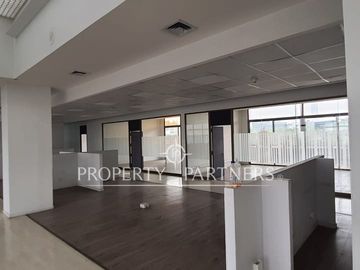 Gran Oficina en Santa Maria | 2 Pisos completos 2738 m2 | Oportunidad 0,26 UF/m2