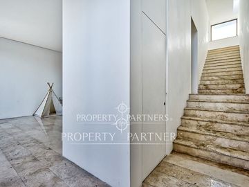 Espectacular townhouse triplex a pasos del Santiago College