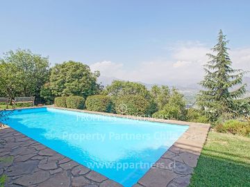 Mediterránea, Estupenda Vista, Manquehue Oriente