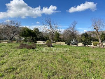 Terreno en Las Brisas de Chicureo, orilla de cancha