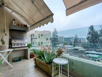 Duplex con rica Terraza excelente conectividad