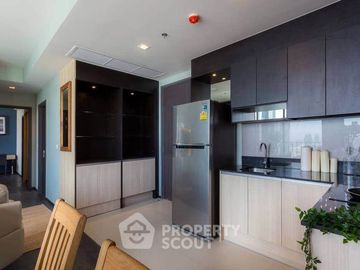 2-BR Condo at The Edge Sukhumvit 23 near MRT Sukhumvit