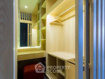 2-BR Condo at The Edge Sukhumvit 23 near MRT Sukhumvit