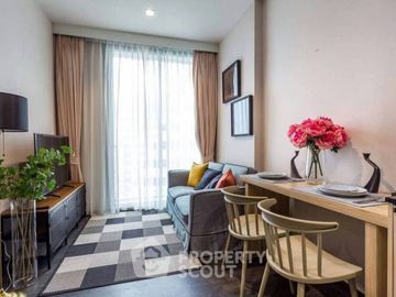 1-BR Condo at The Edge Sukhumvit 23 near MRT Sukhumvit