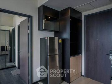 1-BR Condo at The Edge Sukhumvit 23 near MRT Sukhumvit