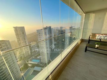 Moderno departamento amoblado con vista al mar en Reñaca Norte