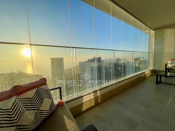 Moderno departamento amoblado con vista al mar en Reñaca Norte