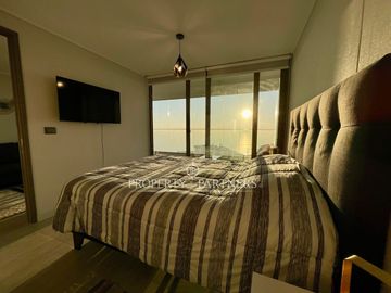 Moderno departamento amoblado con vista al mar en Reñaca Norte