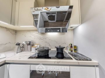 3-BR Condo at Muniq Sukhumvit 23 near MRT Sukhumvit
