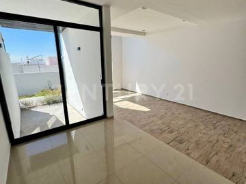 CASA EN VENTA, LOMAS DE JURIQUILLA, QUERETARO