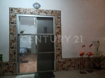Casa con terreno anexo y vista a Playa Paraiso, Armería, Colima