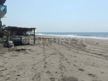 Casa con terreno anexo y vista a Playa Paraiso, Armería, Colima
