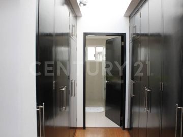 Venta de Casa en lomas de Angelopolis cluster 777 con jardin