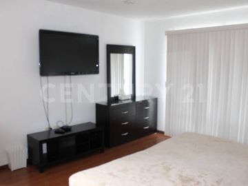 Venta de Casa en lomas de Angelopolis cluster 777 con jardin