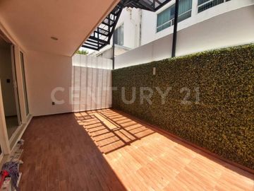 VENTA DE CASA EN LOMAS DEL VALLE PUEBLA