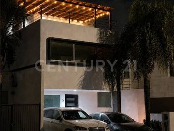 VENTA DE CASA EN LOMAS DEL VALLE PUEBLA