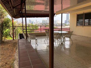 CASA EN EL DORADO - 455M2