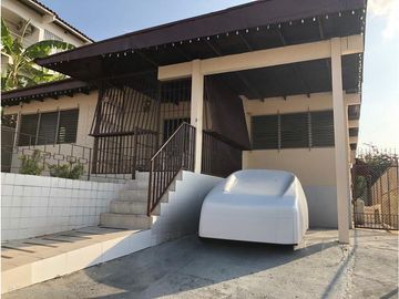 CASA EN EL DORADO - 455M2
