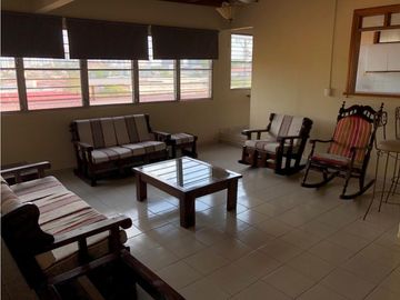 CASA EN EL DORADO - 455M2