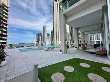 Venta / Alquiler Penthouse en PH Costanera, Ave Balboa