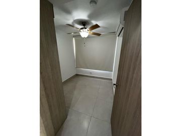 SE ALQUILA APARTAMENTO EN EL BOSQUE