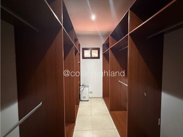 Venta o Alquiler Casa en El Doral, Costa Sur