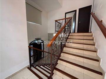 Venta o Alquiler Casa en El Doral, Costa Sur